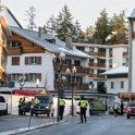 Eksplozija in požar v baru v smučarskem letovišču Crans Montana. Umrlo naj bi več deset ljudi.