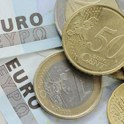 Letna inflacija septembra pospešila na 3,3 odstotka, na mesečni ravni rahla deflacija