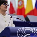 Kos: Srbija se bo morala spoprijeti s preteklostjo