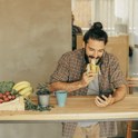 KDAJ POJESTI BANANO? Za več energije, boljšo prebavo in lažje hujšanje