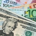 Evro najnižje v zadnjih 17 mesecih poslovni