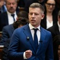 KONEC VEČNIH POSLANCEV? Madžarski premier predlaga veliko spremembo (VIDEO)