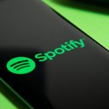 Soustanovitelj Spotifyja: Zaradi davka na milijarderje bom zapustil Švedsko poslovni
